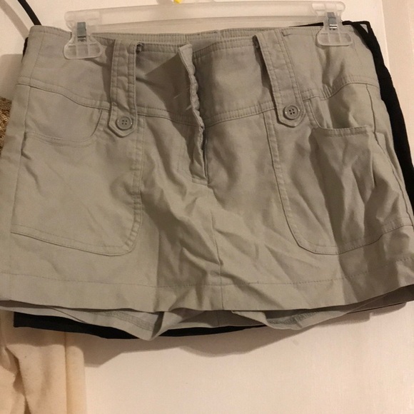 Bundle of 2!! Summer skirt/short. Black and beige. - Picture 2 of 8